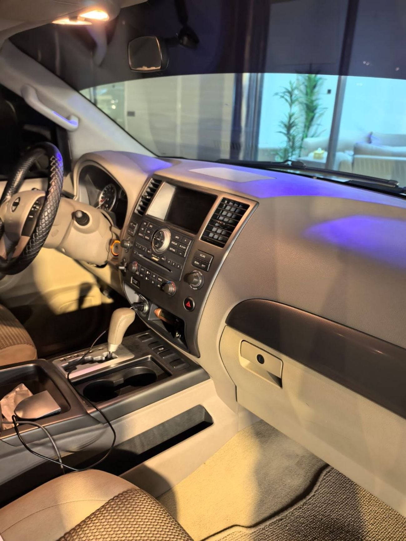 Nissan Armada LE