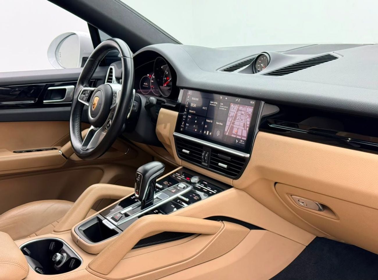 Porsche Cayenne STANDARD 2020 Porsche Cayenne Coupe, Warranty, Full Porsche Service History, GCC Specs