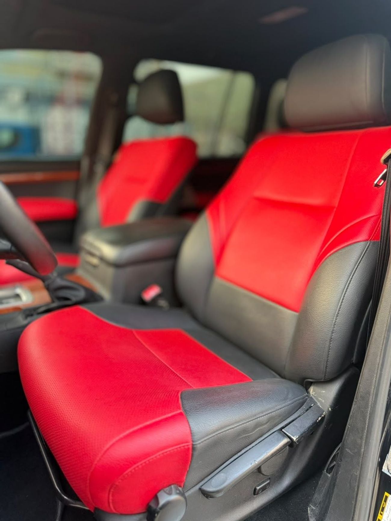 Toyota Land Cruiser VXR