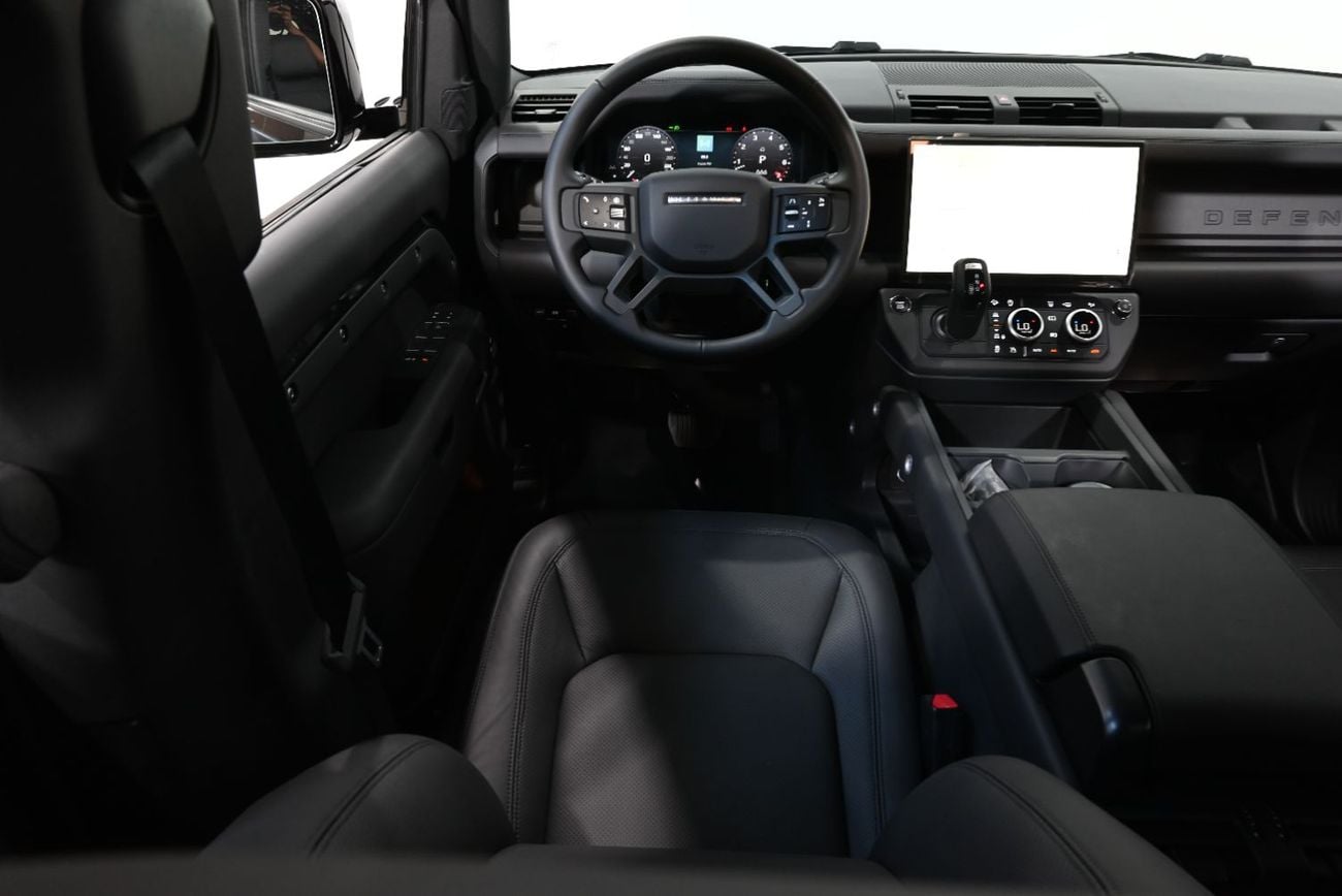 Land Rover Defender 110 X-DYNAMIC HSE P400 2026 Land Rover Defender 110 X-Dynamic HSE P400, 5 Years Land Rover Warranty, Brand New*, GCC