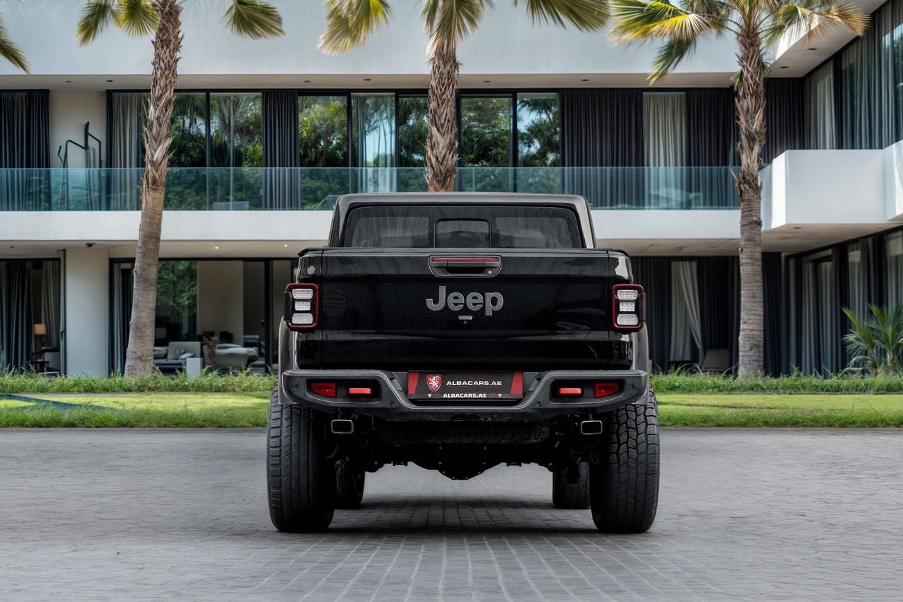 Jeep Gladiator SAND RUNNER Gladiator SAND RUNNER | 3,134 P.M | 0% Downpayment | FULL JEEP HISTORY | ONE OWNER!