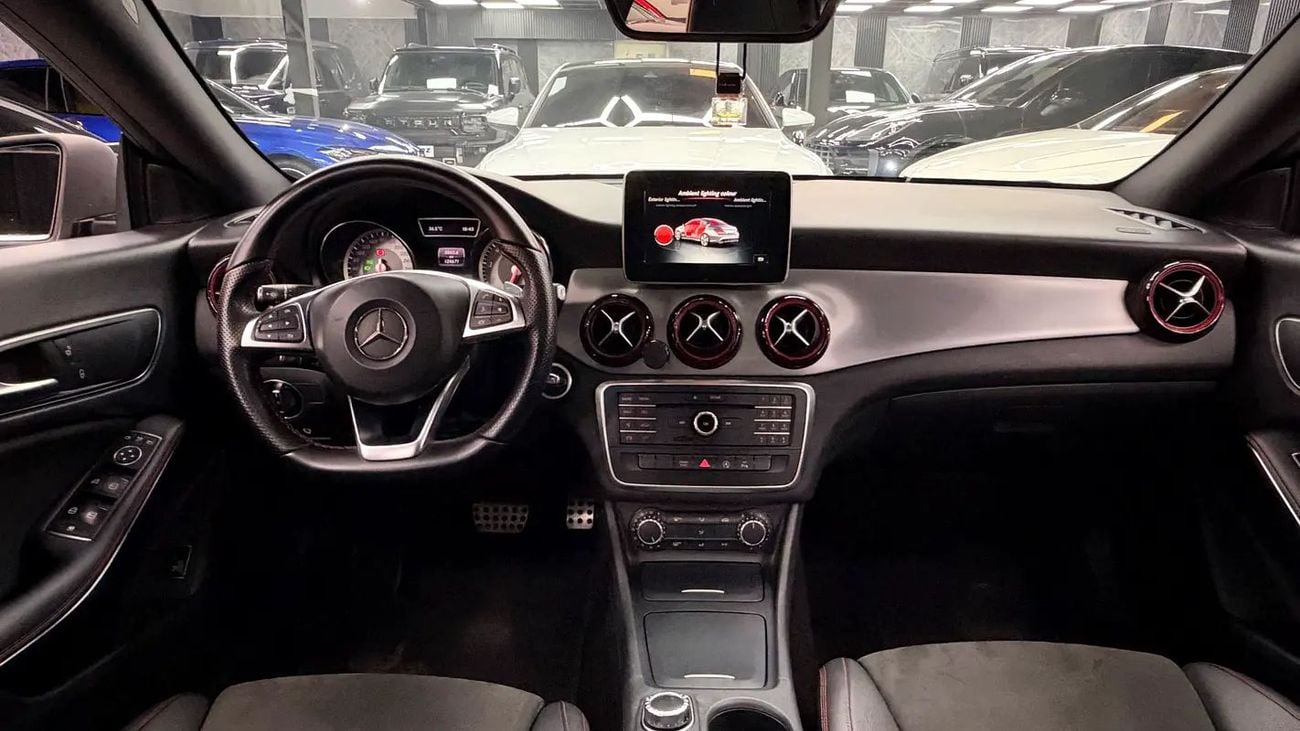 Mercedes Benz CLA250 STANDARD