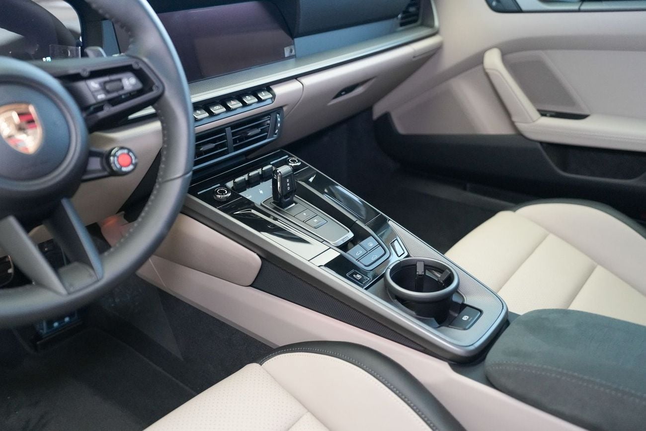 Porsche 911 CARRERA