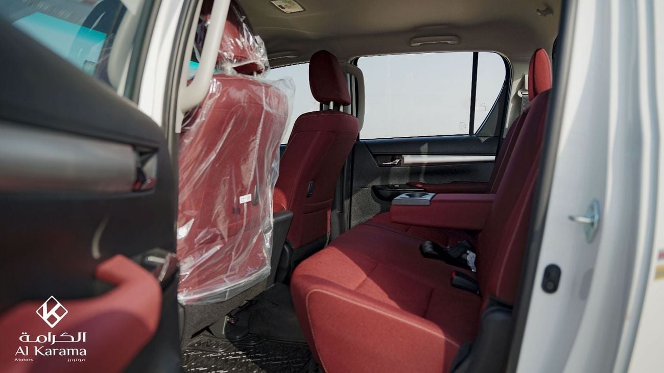 Toyota Hilux SR5 2.7L - 4x4 Manual Drive - Rear Camera - Cruise Control - Bed Liner - GCC Specs