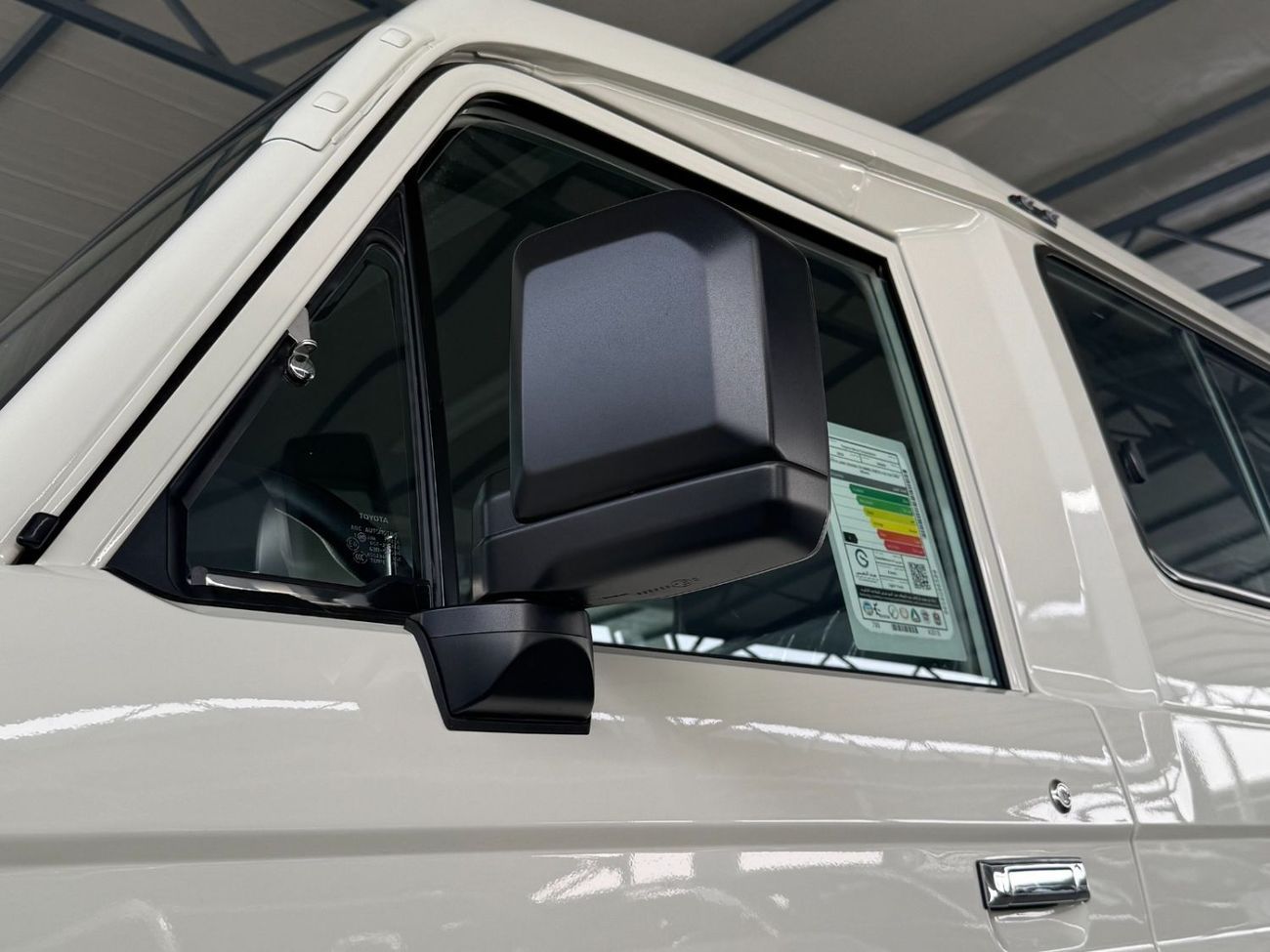 تويوتا لاند كروزر 70 LAND CRUISER GRJ 78 4.0 V6 AUTOMATIC 2026 TOYOTA LAND CRUISER GRJ 78 4.0 V6 AUTOMATIC **التصدير فقط خارج الخليج****EXPORT ONLY**