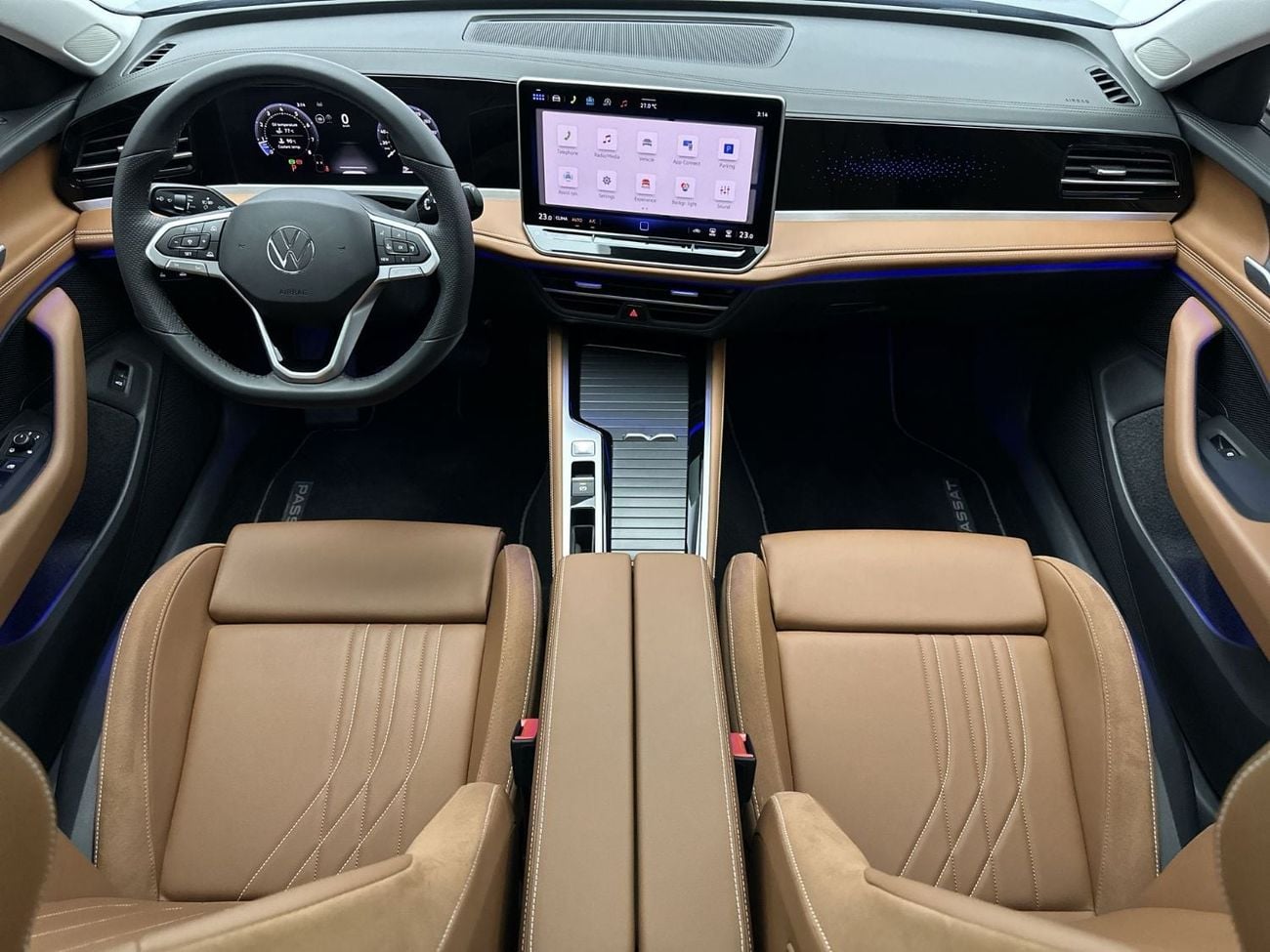 Volkswagen Passat COMFORTLINE Passat Comfortline 1.5L | 12.9” Infotainment | Panoramic Sunroof | ACC | Side Assist | Front Assist