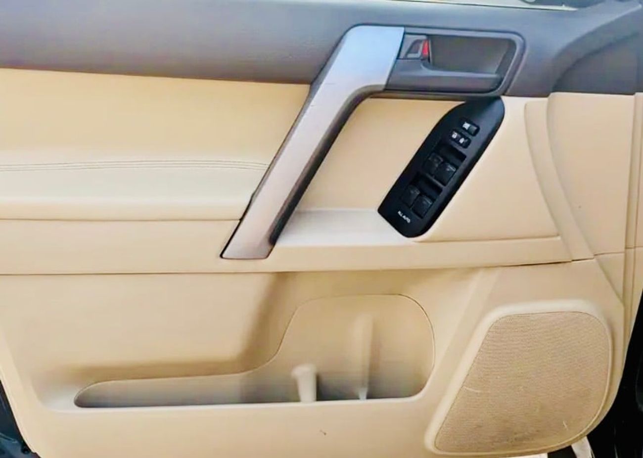 Toyota Prado TX-L 4 cylinder 2.7L Petrol
