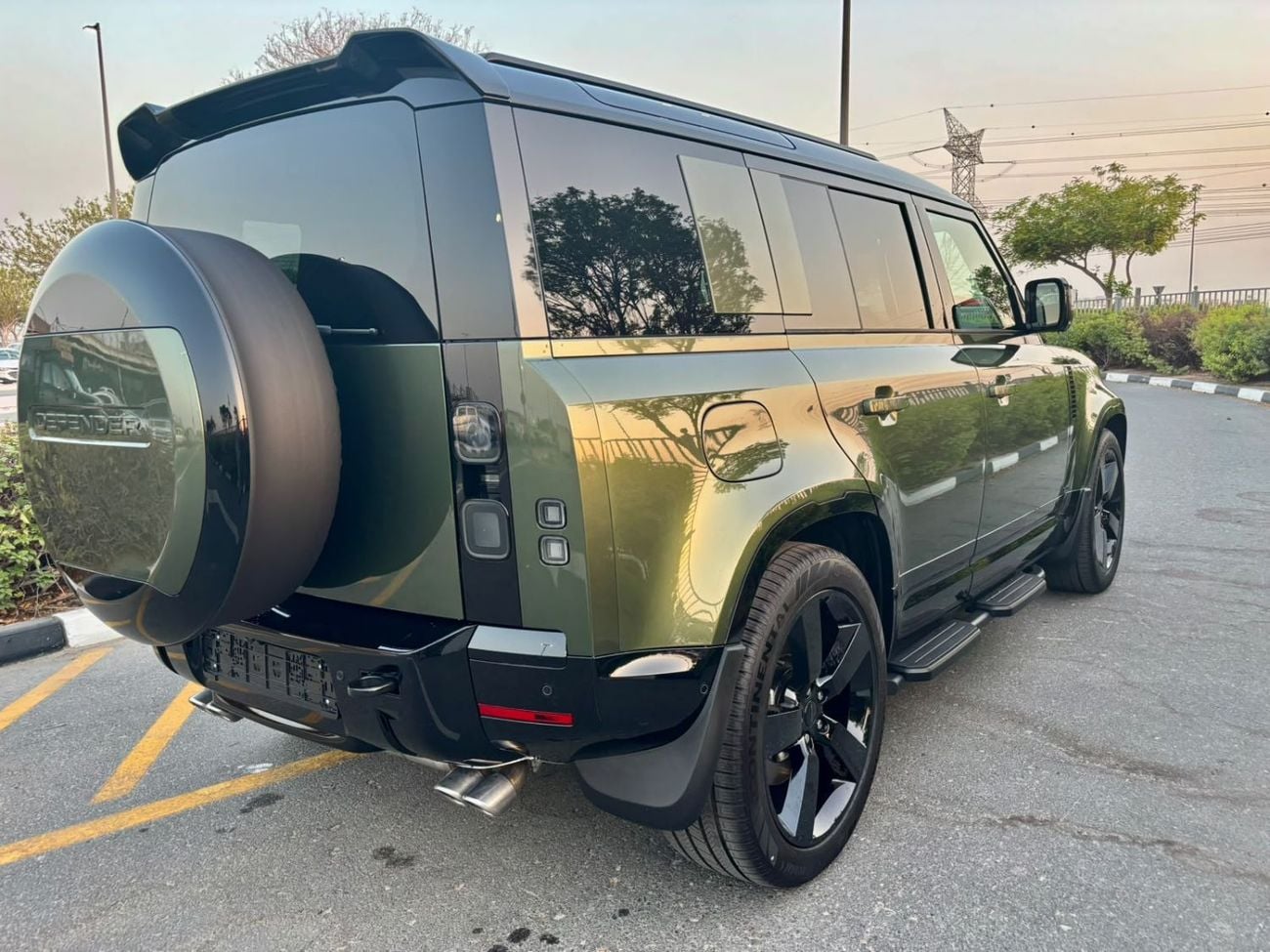 Land Rover Defender 110
