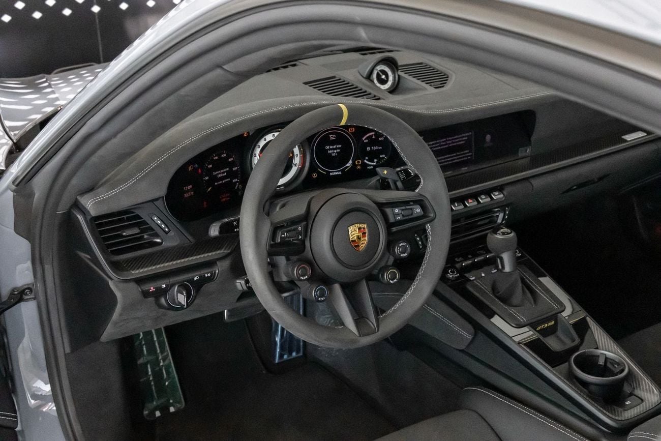 بورش 911 GT3RS بورش 911 جي تي 3 آر إس | 2025 | باقة فايساخ | ناردو جراي | 518 حصان