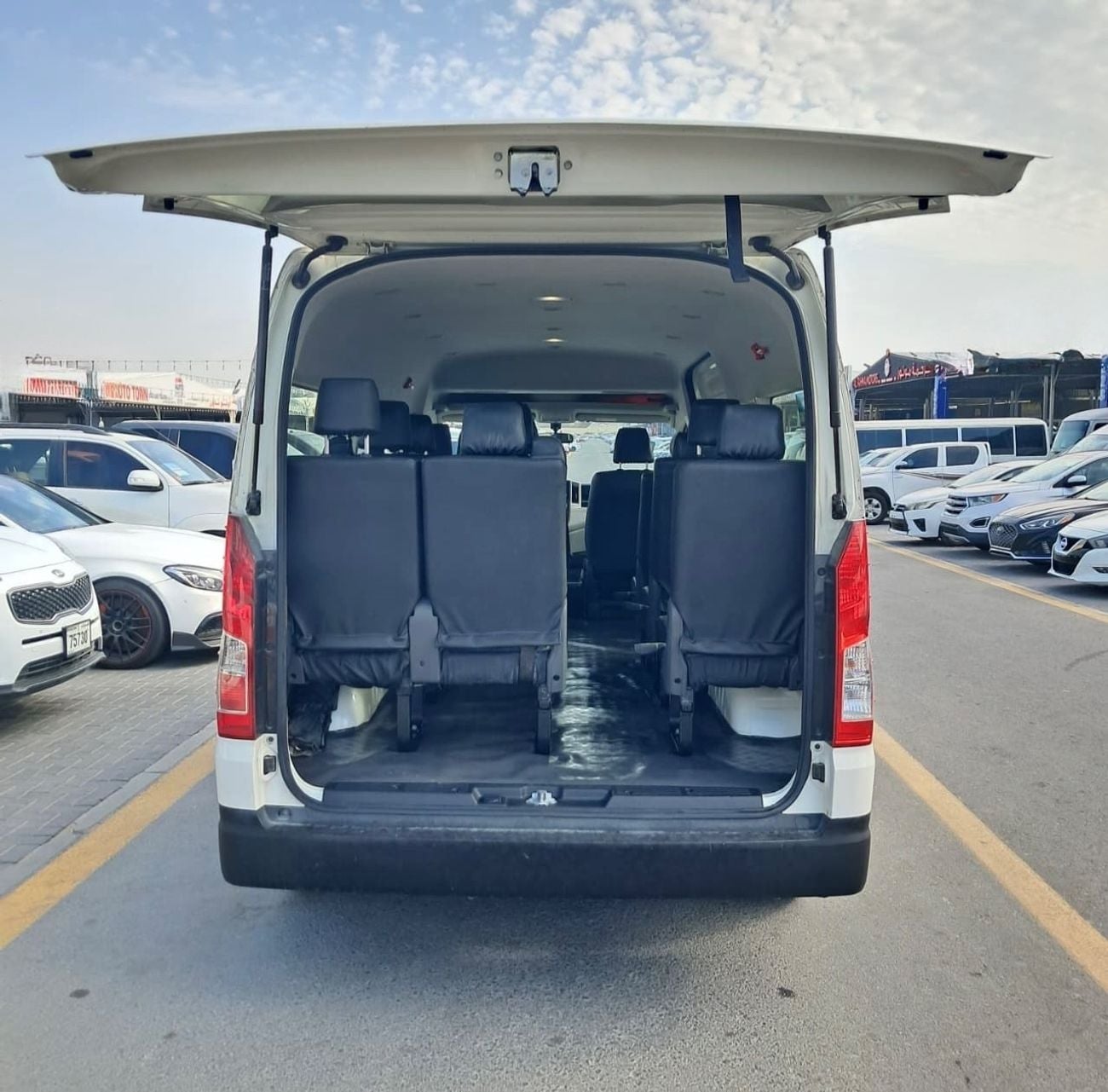 Toyota Hiace GL High Roof 3.5L