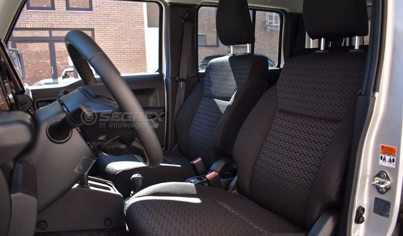 سوزوكي جيمني GLX . 1.5L . Petrol . 4WD . 4AT . 5 Seats . 5 Doors . Non-GCC موديل 2026. للتصدير