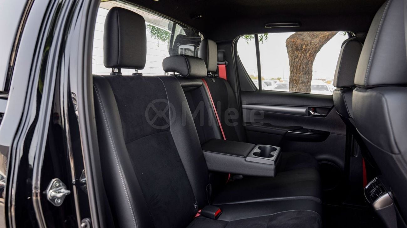تويوتا هيلوكس GR SPORT TOYOTA HILUX DC