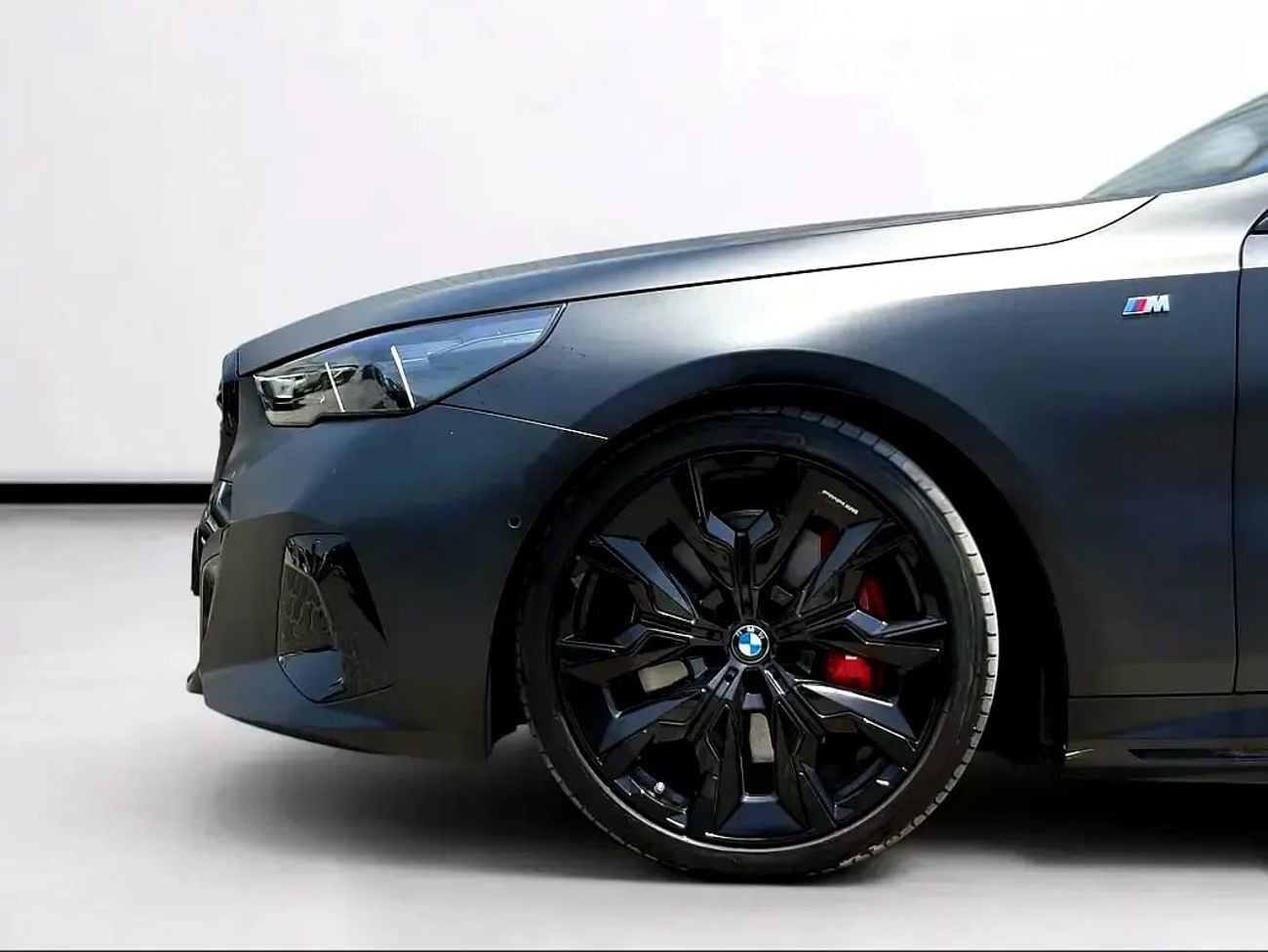 BMW i5 M60 XDRIVE Agency Warranty Until | M60 xDRIVE | DUAL MOTOR ELECTRIC AWD – 601 HP | FULL AGENCY