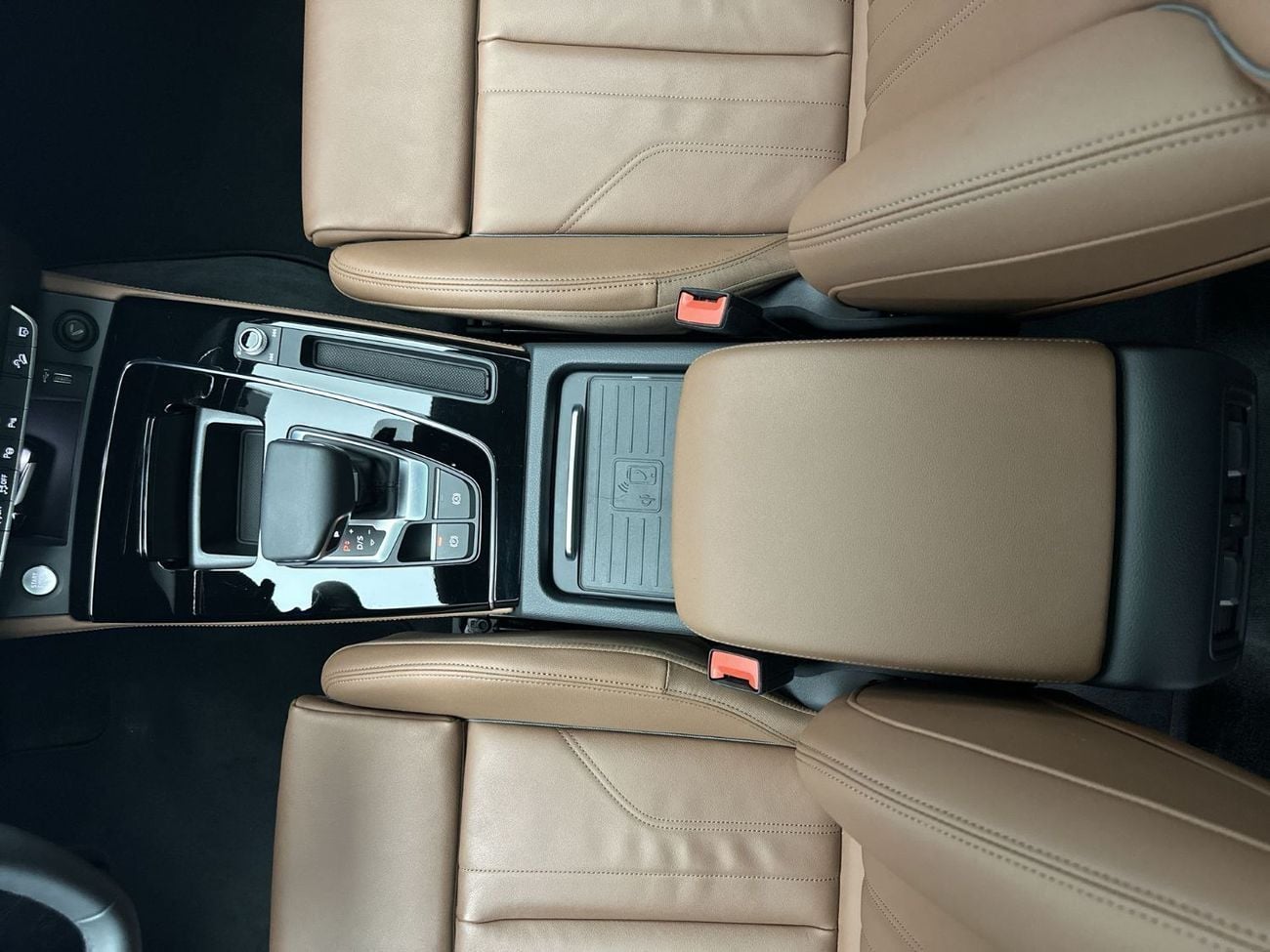 Audi Q5 45 TFSI S-LINE quattro 249hp (Ref# 42750)