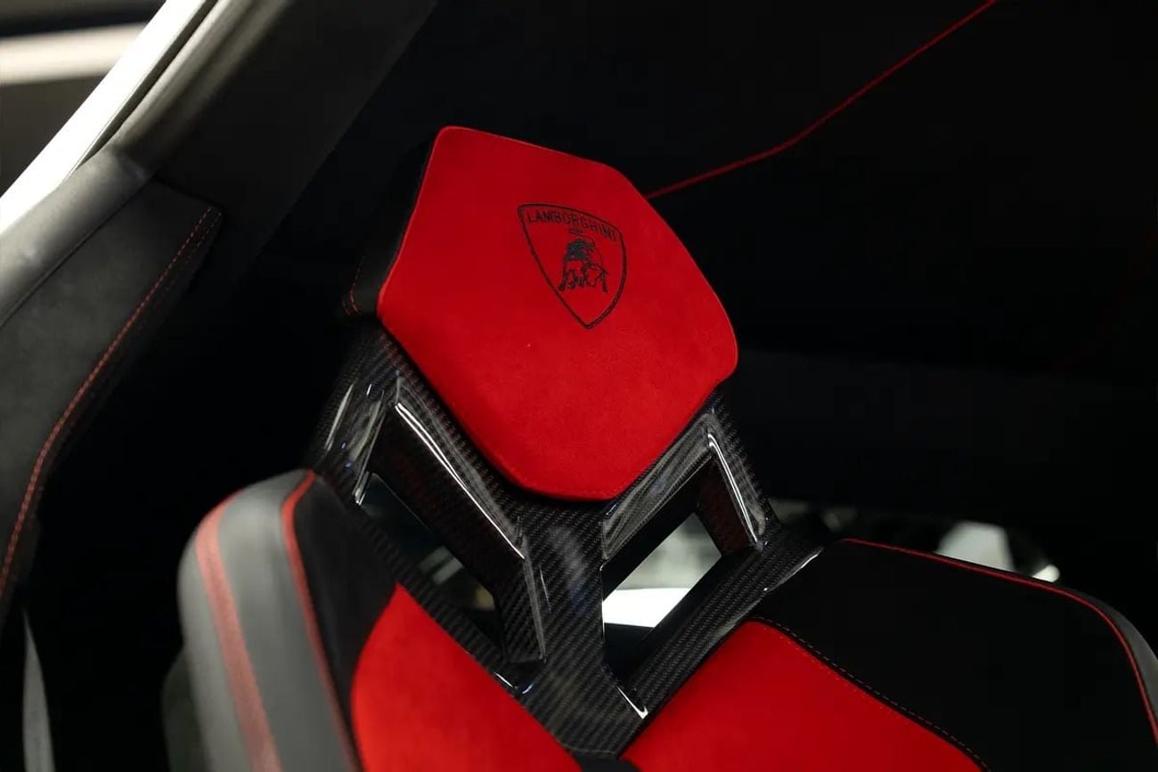 Lamborghini Aventador SVJ