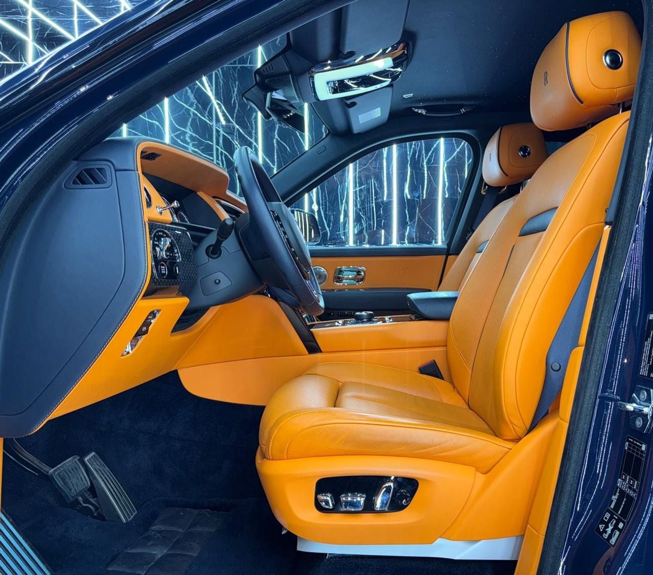 رولز رويس كولينان Black Badge 6.75L, V12, 8-Speed Automatic, AWD