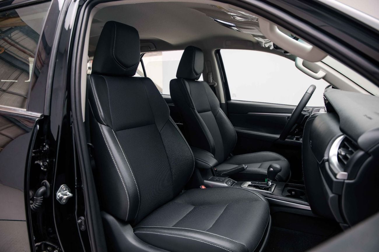 Toyota Fortuner SR5 4.0L - Attitude Black Inside Black | Export