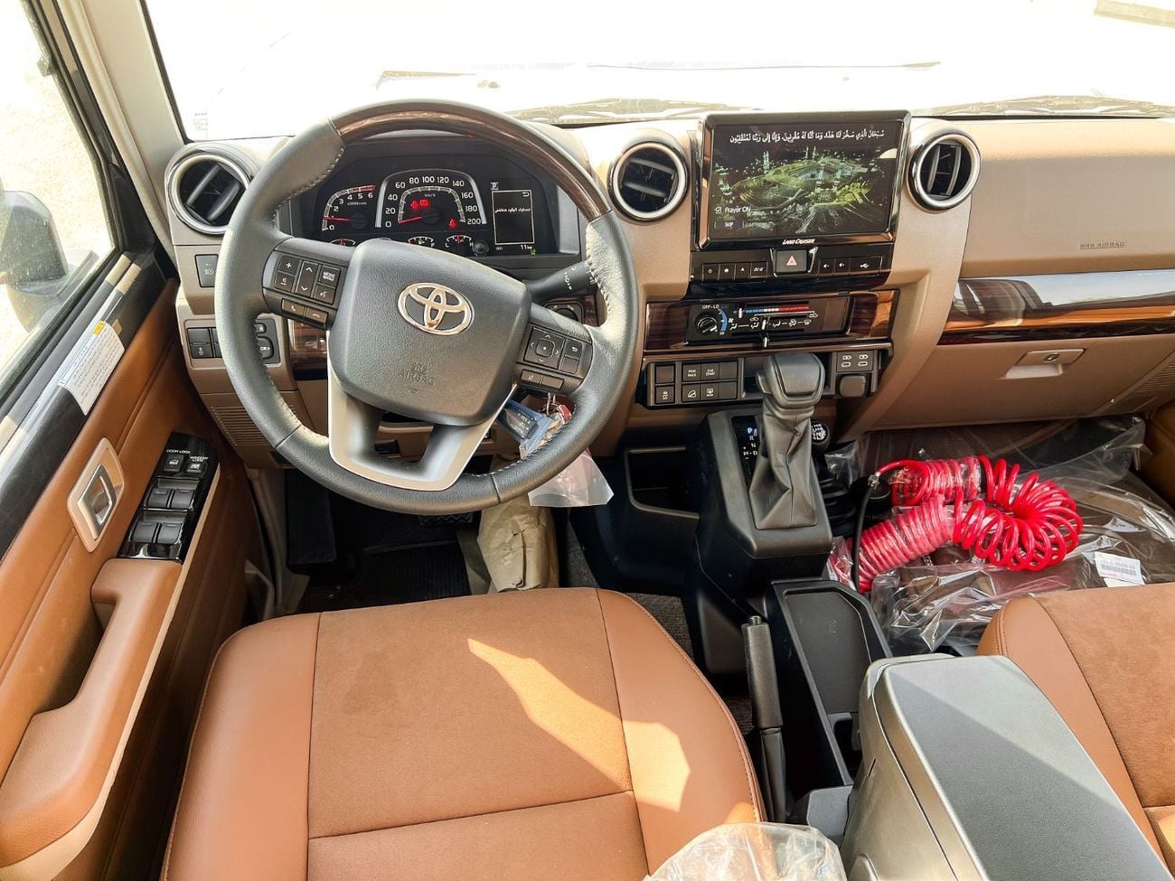 تويوتا لاند كروزر 70 EXPORT ONLY - Toyota LC76 2.8L 4WD FULL OPTION