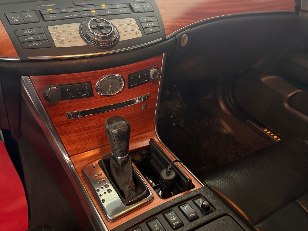 Infiniti M45 STANDARD