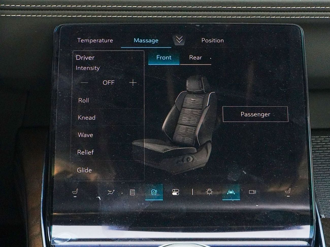 Cadillac Escalade SPORT PLATINUM VIP SEATS
