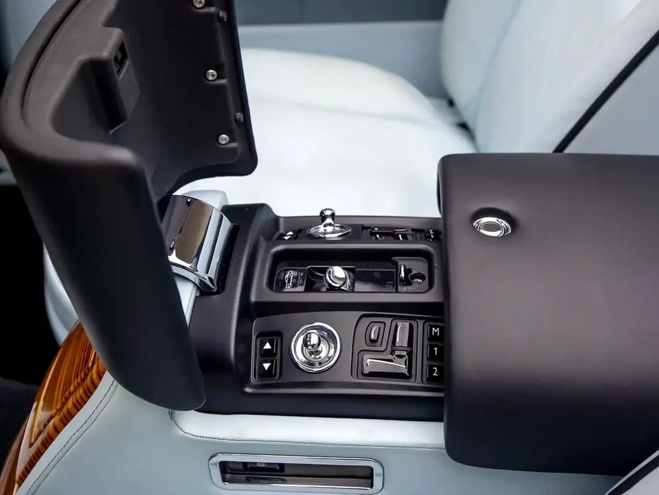 Rolls Royce Phantom COUPE DROPHEAD | GCC Spec - Pristine Condition