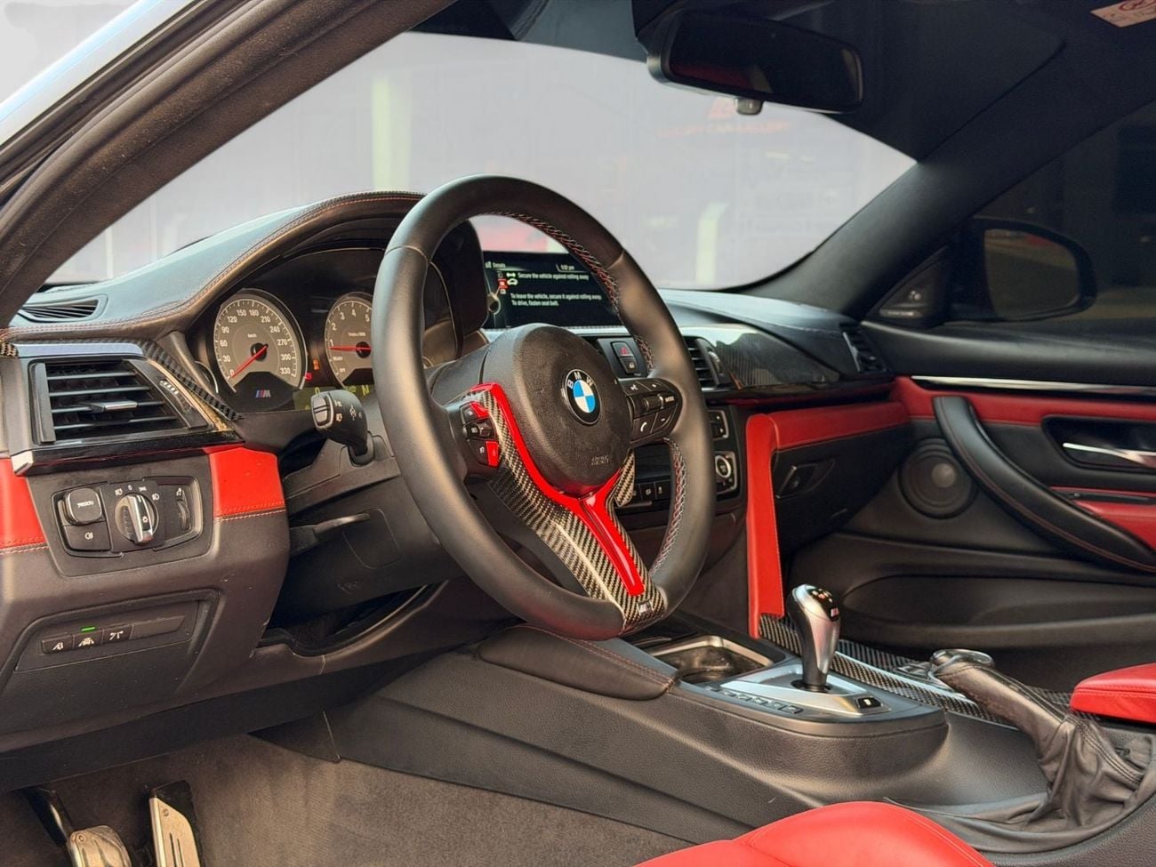 بي أم دبليو M4 ستاندارد بي إم دبليو M4 | محرك 3.0 لتر بشاحن توربيني مزدوج | 431 حصان | خليجي | 2015