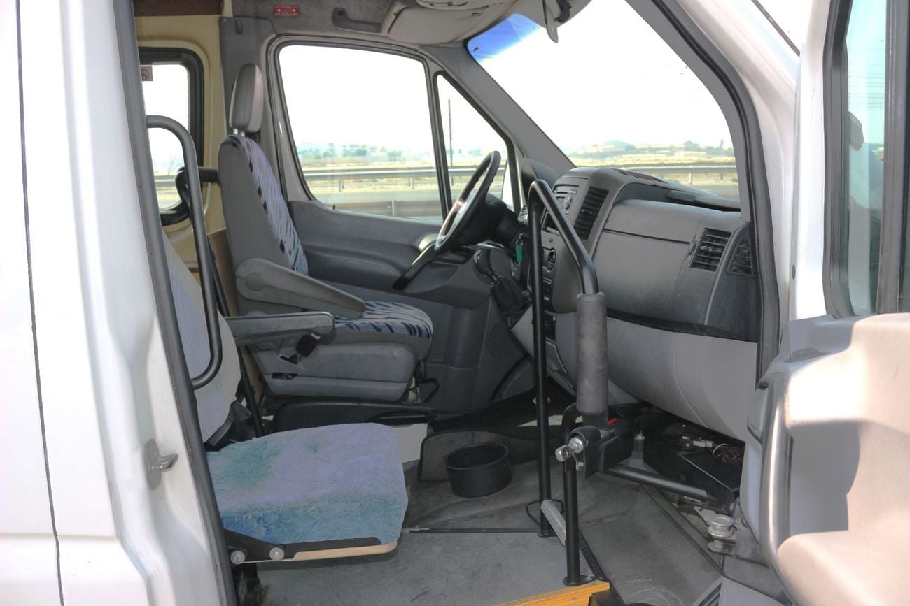 Volkswagen Crafter STANDARD Volkswagen Crafter 2008 with 22 Passenger Manual gear , diesel