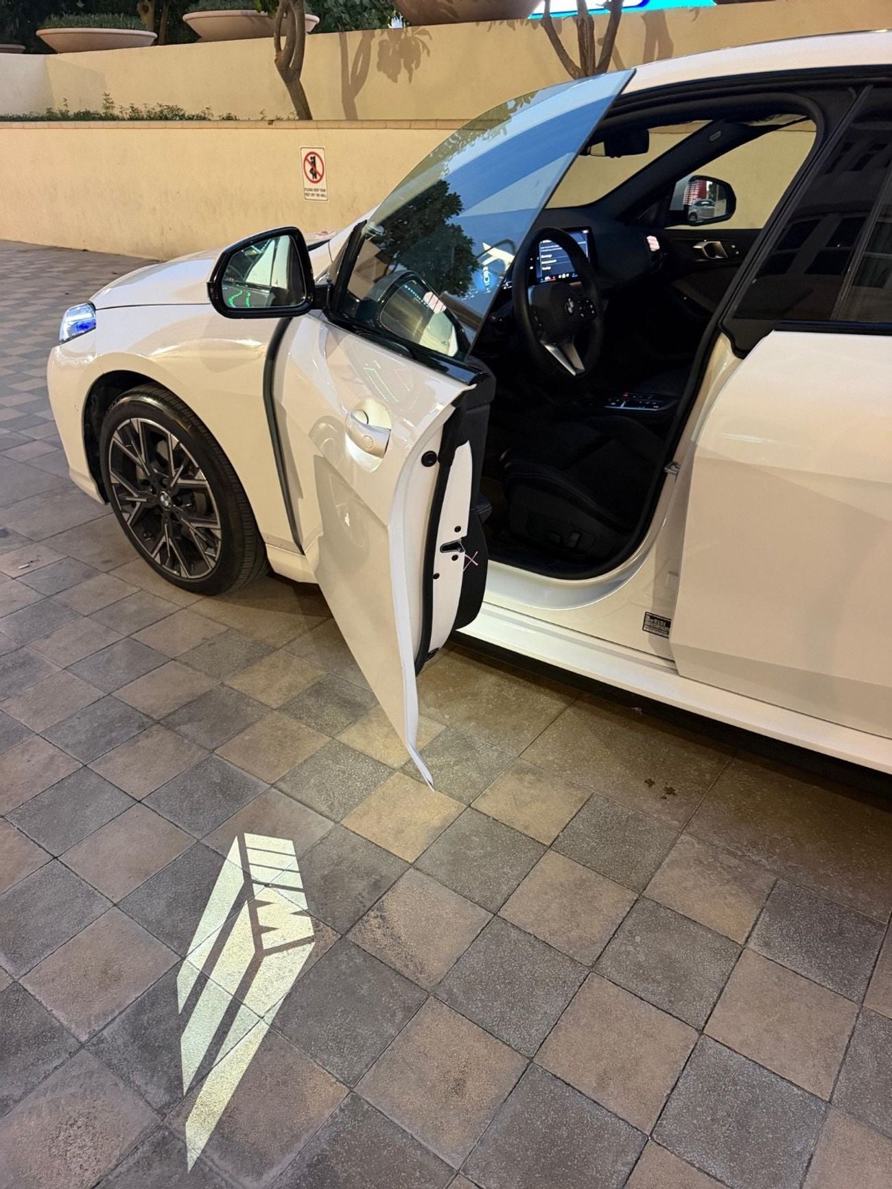بي أم دبليو 228i