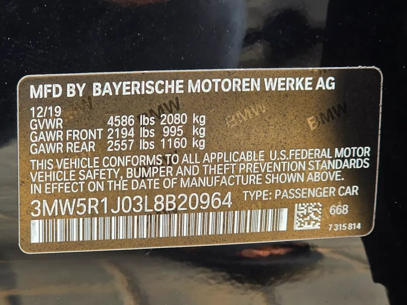 BMW 330i 330i - American Specs - GCC Stock