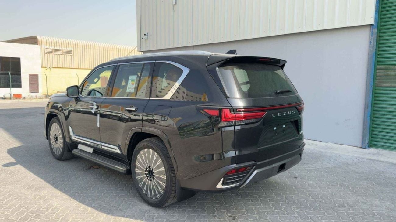 لكزس LX 600 VIP لكزس LX600 VIP - موديل 2026، لون أسود/برتقالي