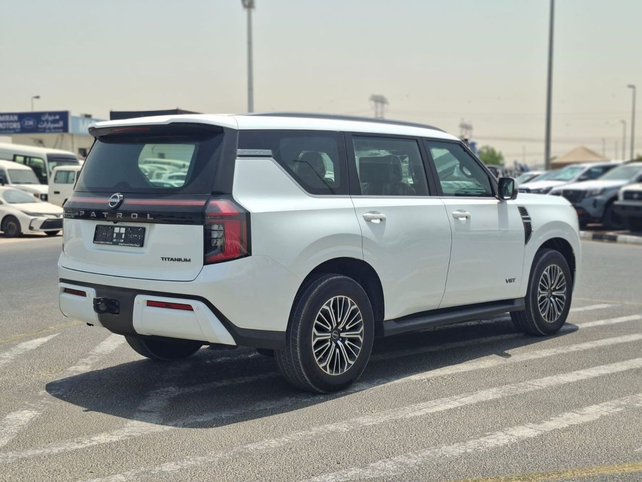 Nissan Patrol LE TITANIUM Nissan Titanium 3.5L Twin Turbo 2026 Model With Rear Screens and Compressor