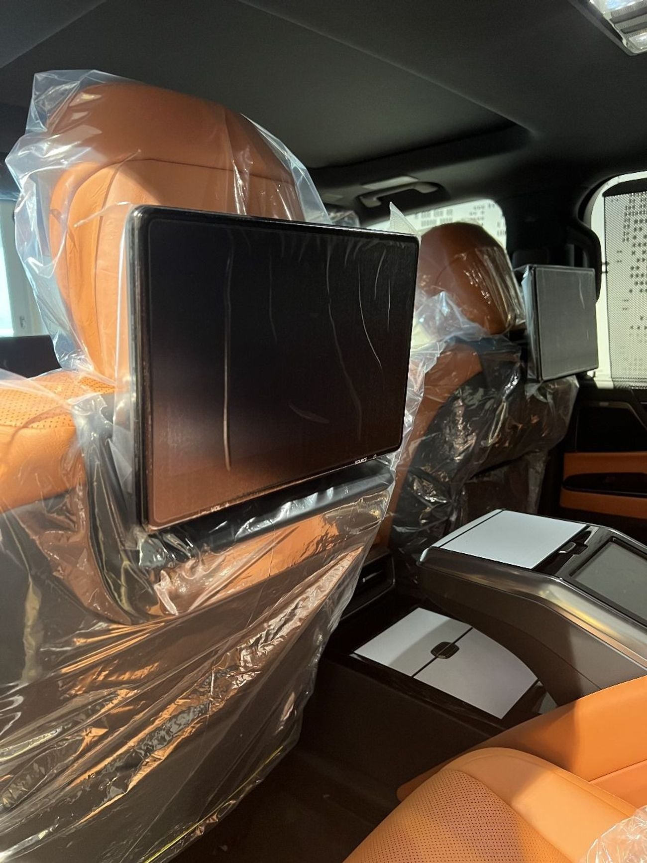 لكزس LX 600 VIP LX600 VIP 4-Seater Euro Spec