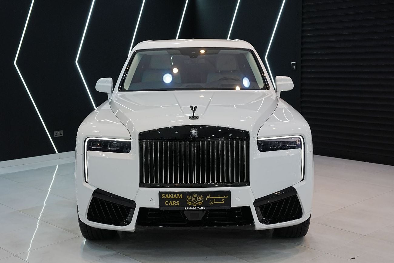 Rolls Royce Cullinan BLACK BADGE Executive Rear Seats, Rear Screens, Bespoke Audio, Dealer Warr + Serv!!