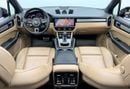 Porsche Cayenne TURBO 2018 Porsche Cayenne Turbo, Service History, Excellent Condition, GCC.
