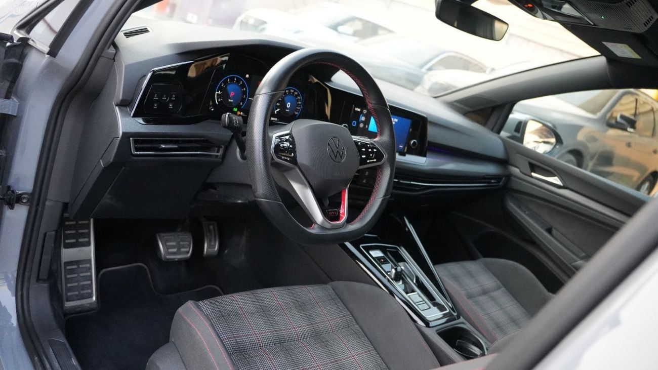 Volkswagen Golf GTI Sport 2.0T || Agency Warranty || Complete Service