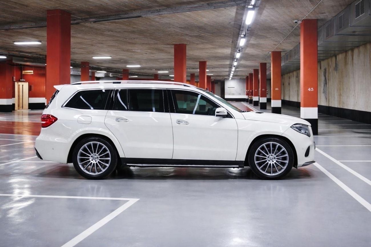 مرسيدس بنز GLS 500 STANDARD