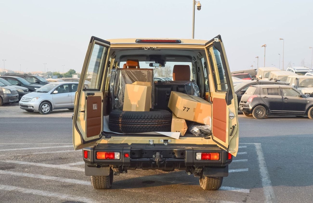 تويوتا لاند كروزر 70 LC76 LX TOYOTA LAND CRUISER 2.8L 4WD DIESEL SUV 2025