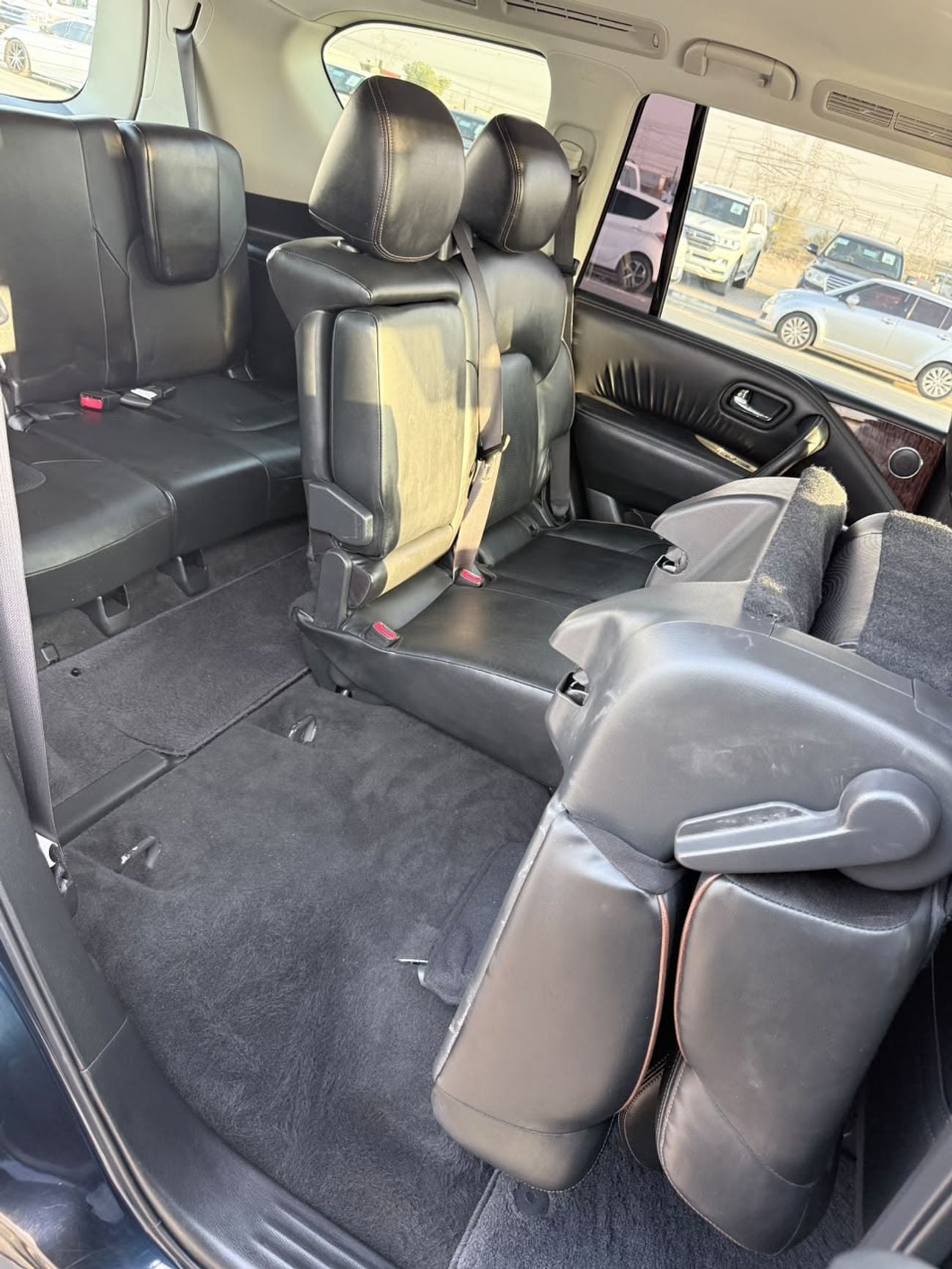 Nissan Armada SL Platinum 5.6L full option 2020