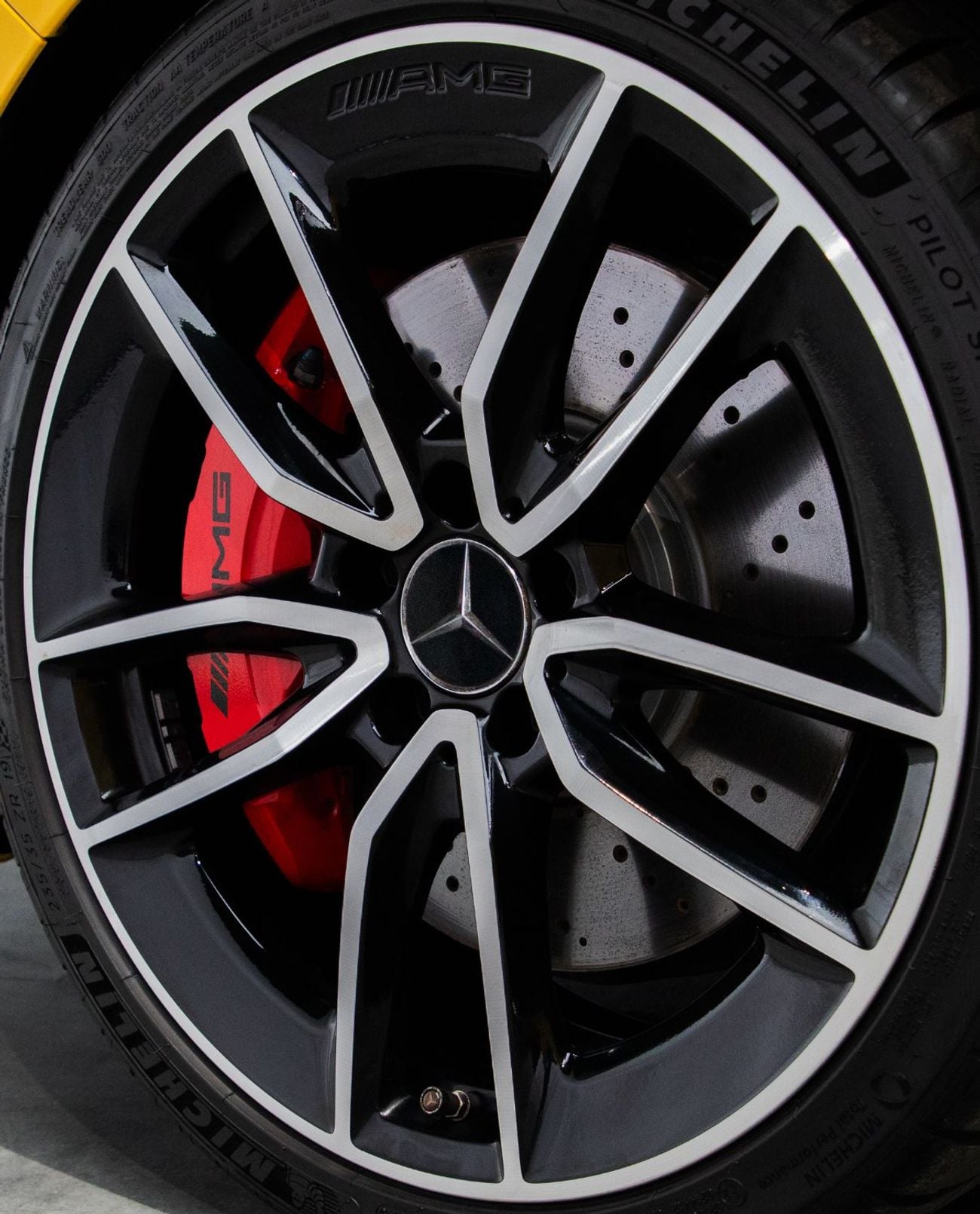 مرسيدس بنز A 35 AMG 4MATIC