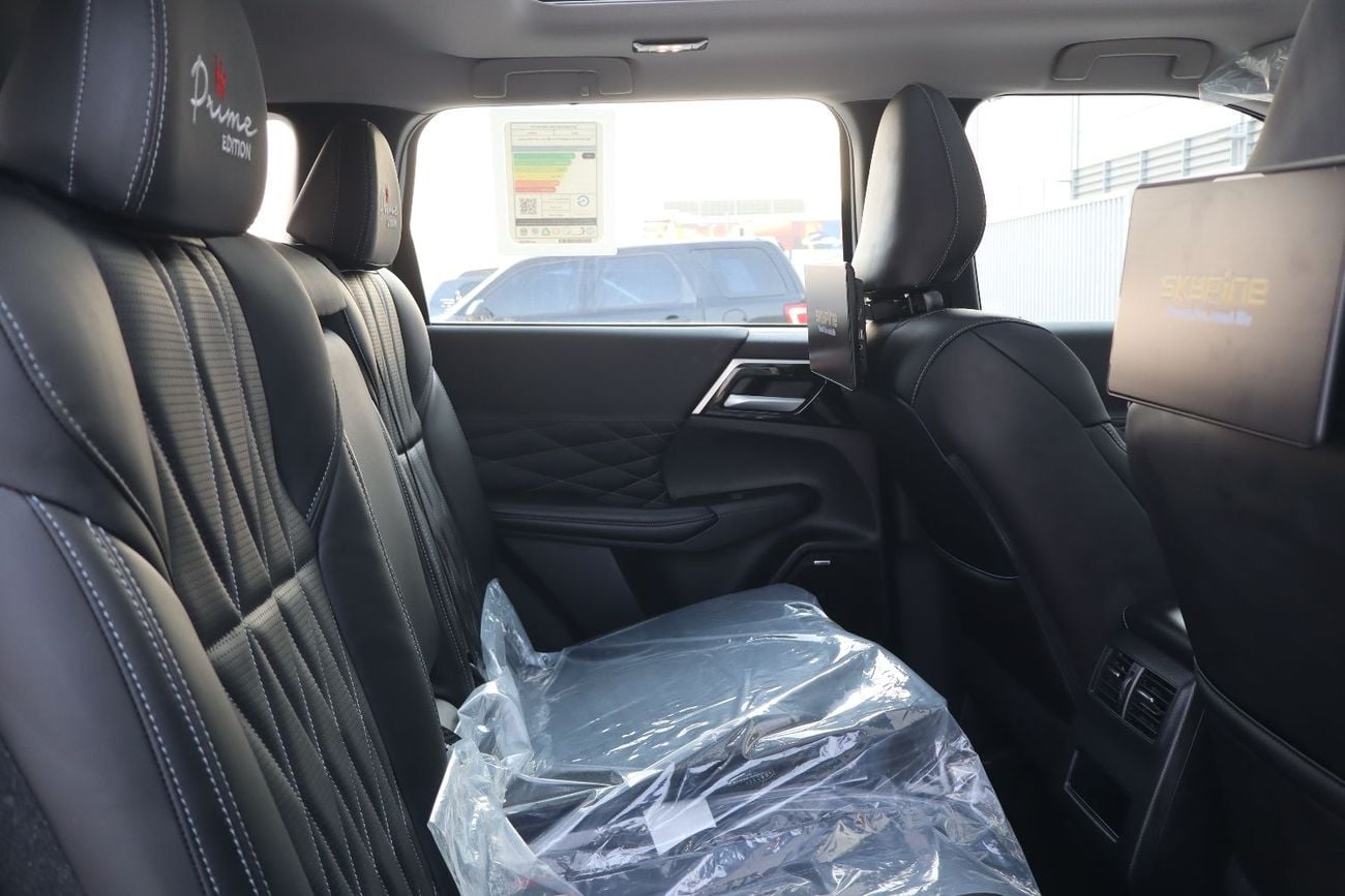 Mitsubishi Outlander PREMIUM LAUNCH EDITION