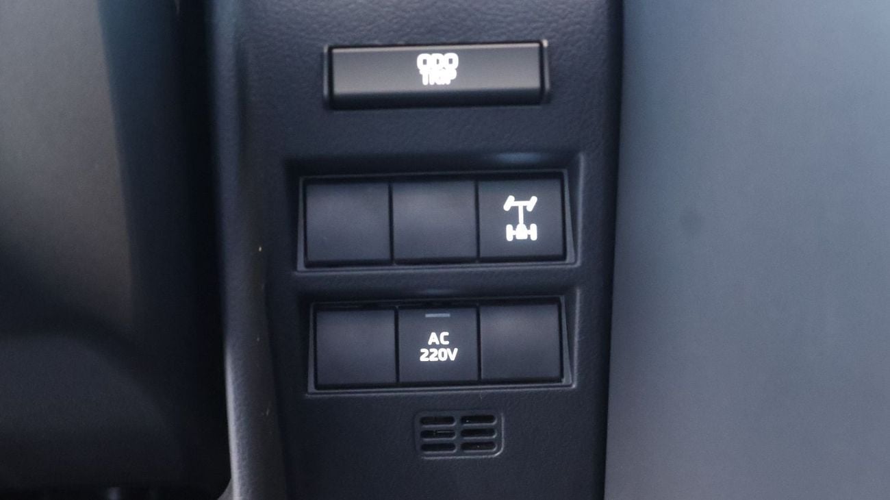 Toyota Land Cruiser GXR HYBRID