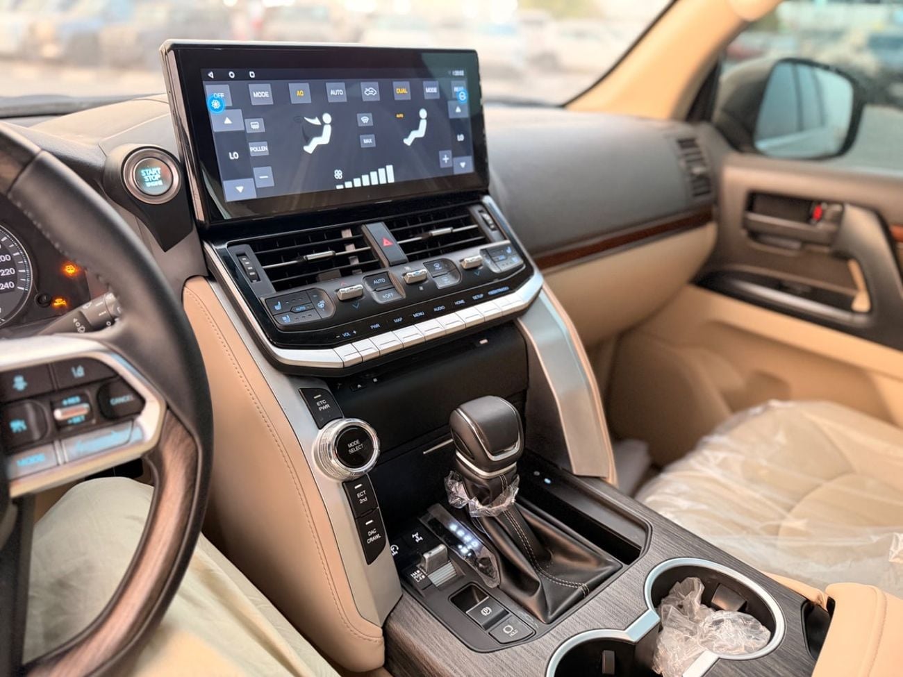 Toyota Land Cruiser GXR 2018 Upgrade 2024 V6 Full Option Petrol