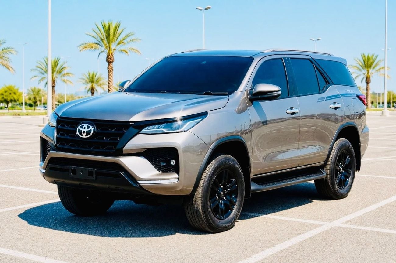 Toyota Fortuner 2.8 4 cylinder Diesel Automatic Gear 7 seater 5 door RHD