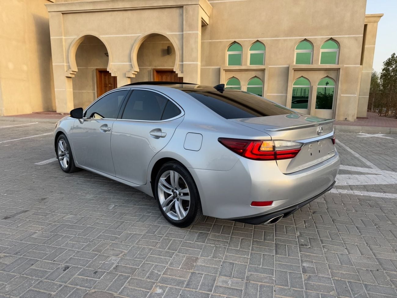 Lexus ES350 2016