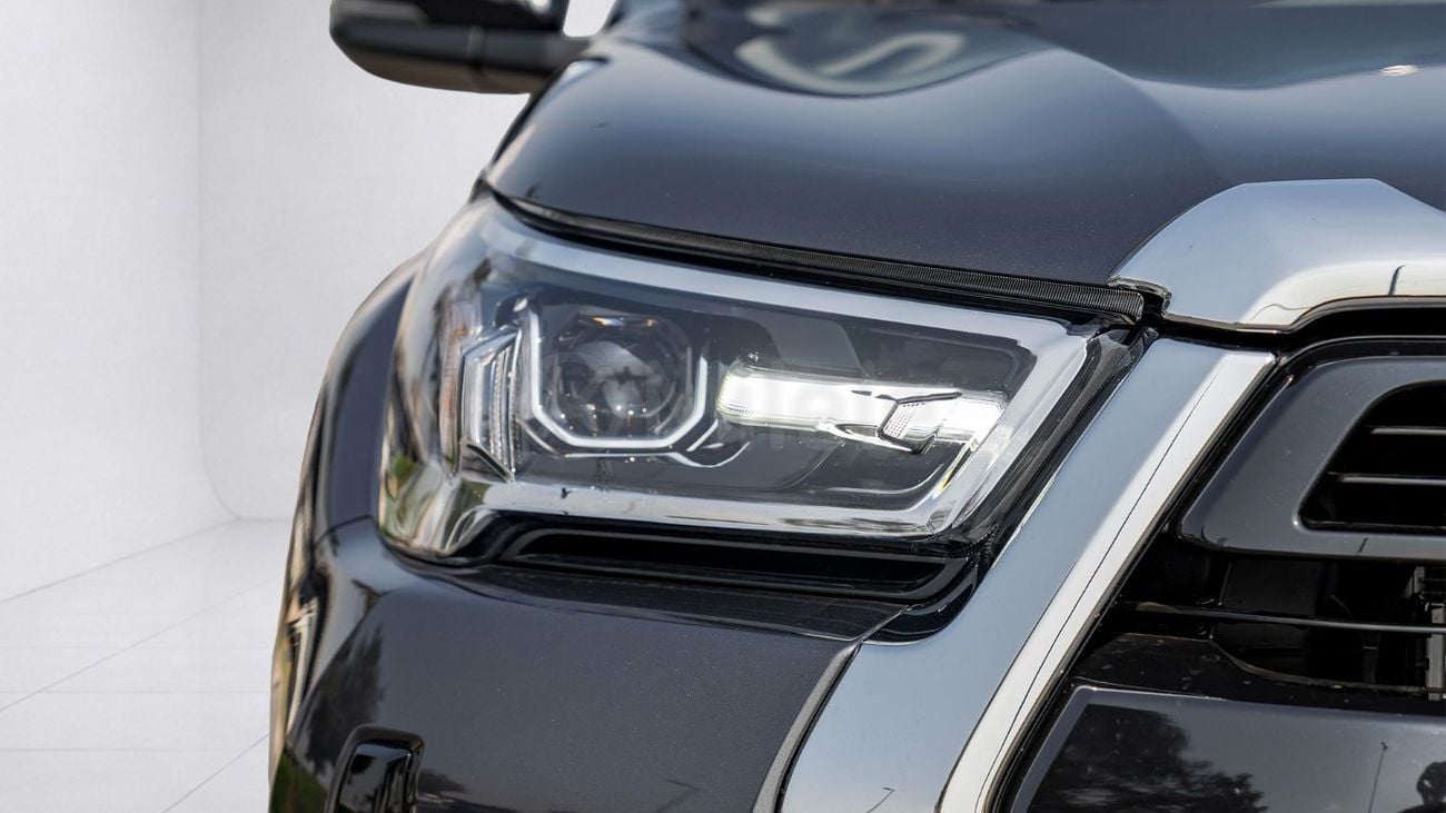 Toyota Hilux HILUX DC 2.8 DIESEL MEV AT 4WD | 2-YEAR WARRANTY + SERVICE AVAILABLE | IN-HOUSE FINANCING | 0% DOWN
