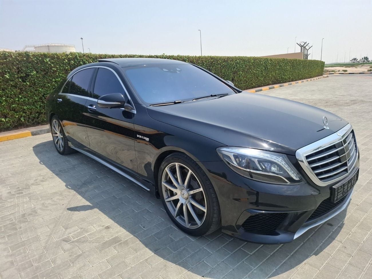 مرسيدس بنز S 63 AMG STANDARD