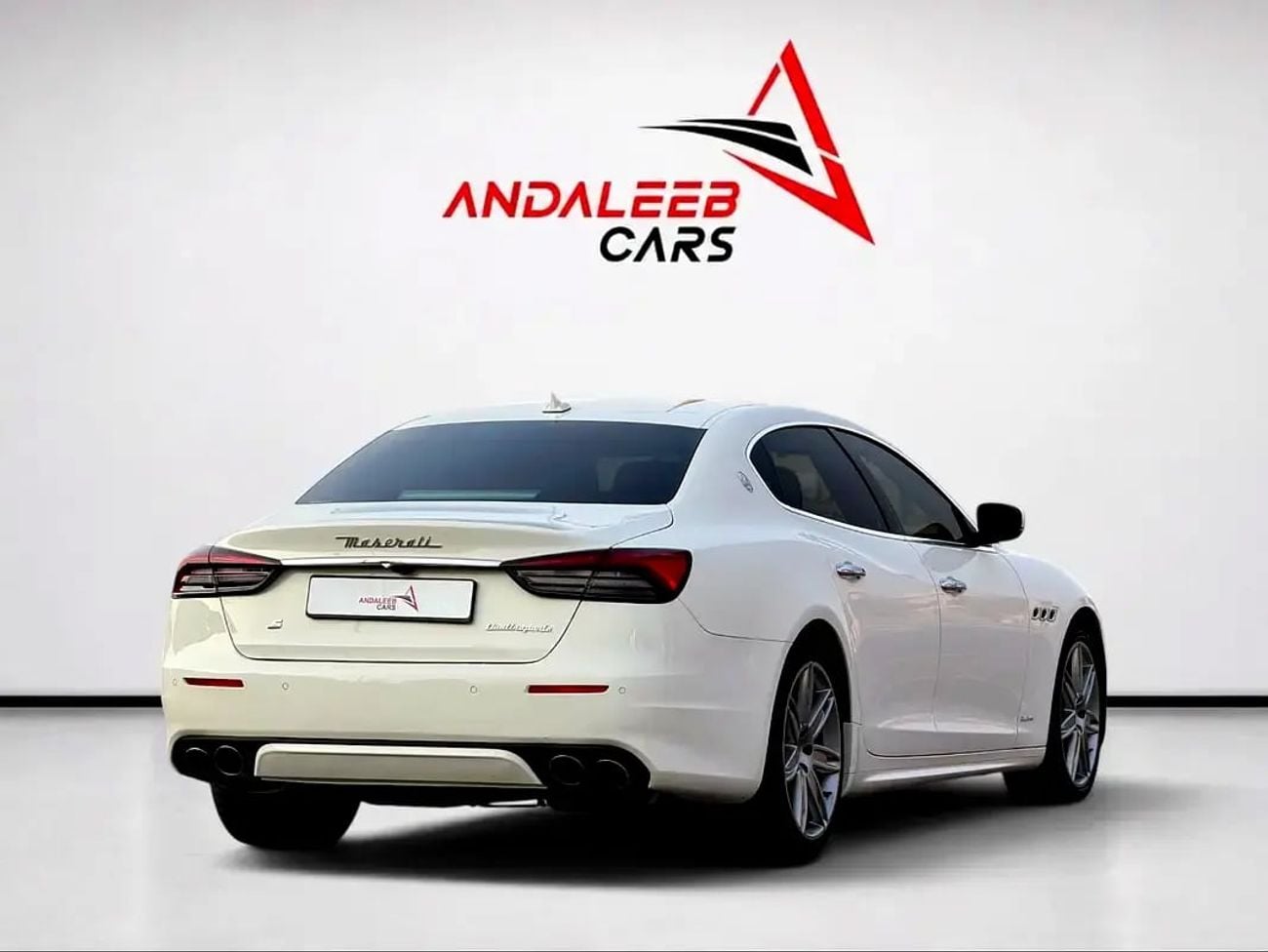 Maserati Quattroporte S FULL DEALER SERVICE HISTORY | 0% DOWNPAYMENT | 430 HP | GCC