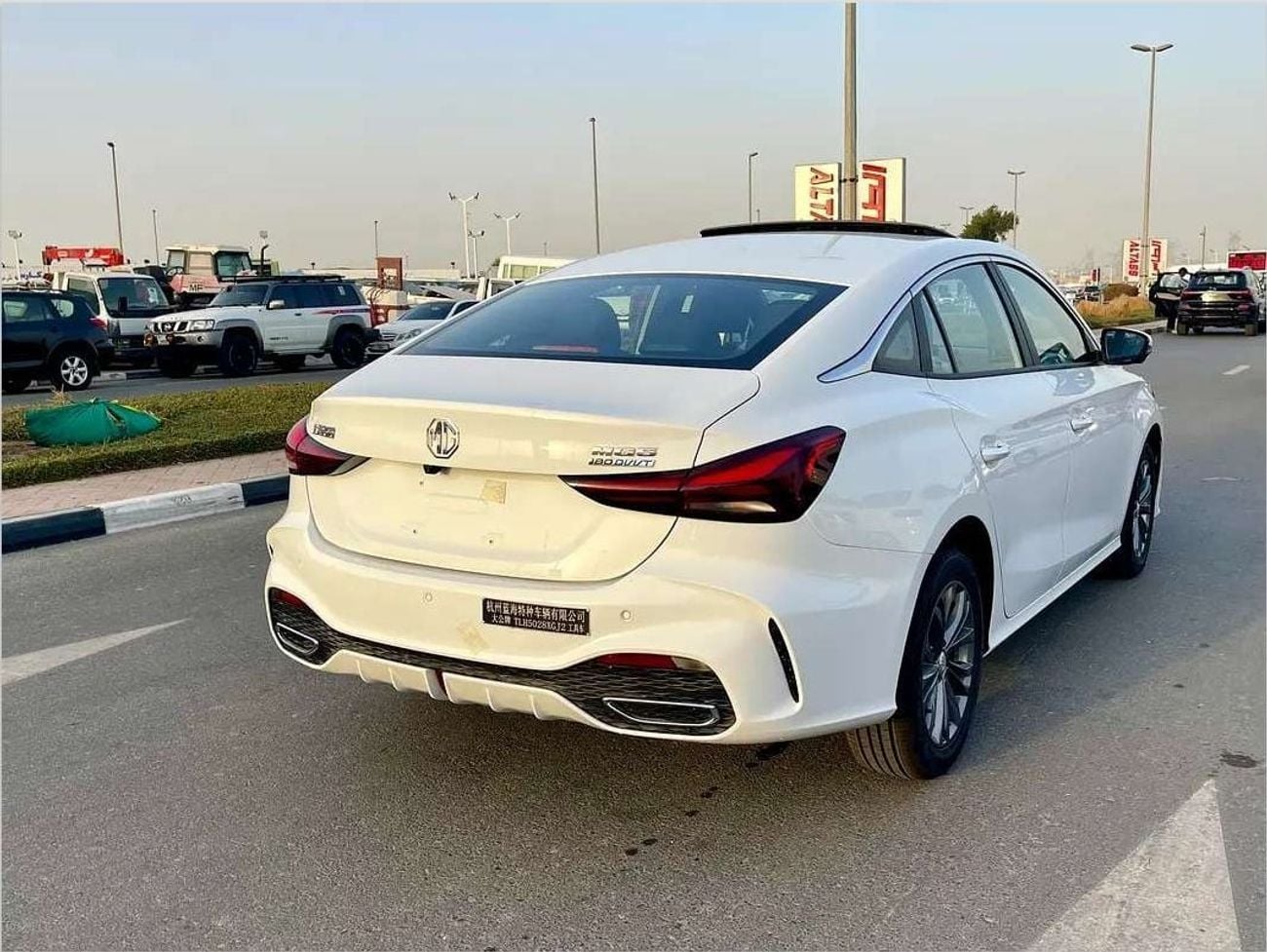 MG 5 LUX 1.5L 180 DVVT Full Option | Chinese Specifications |