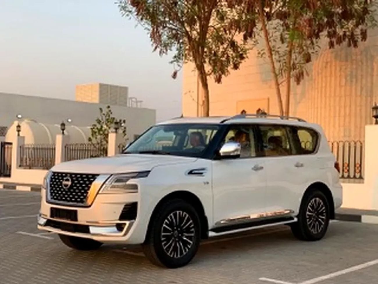 نيسان باترول LE بلاتينيوم سيتي نيسان باترول LE بلاتنيوم ضمان الرستماني