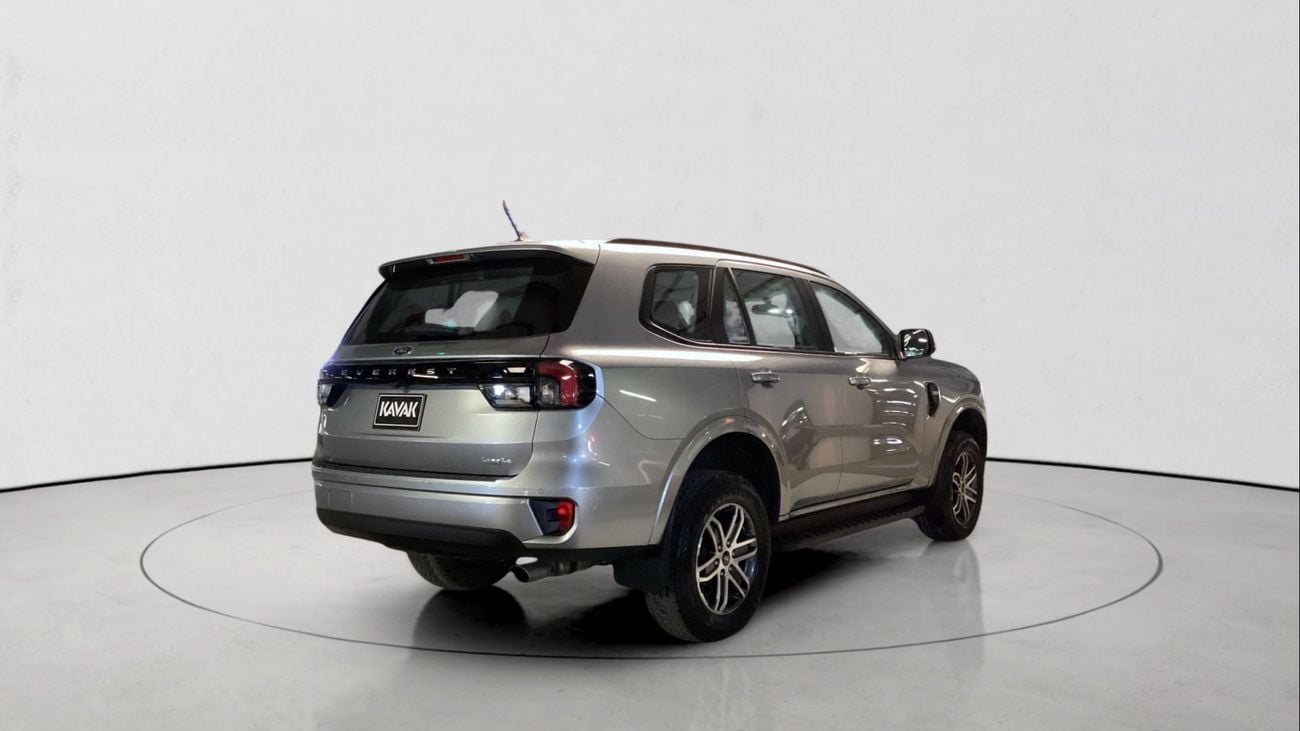 Ford Everest XLT | Guaranteed Warranty | 0 Down Payment